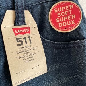 BNWT Levi’s slim jeans 27x27 midnight wash